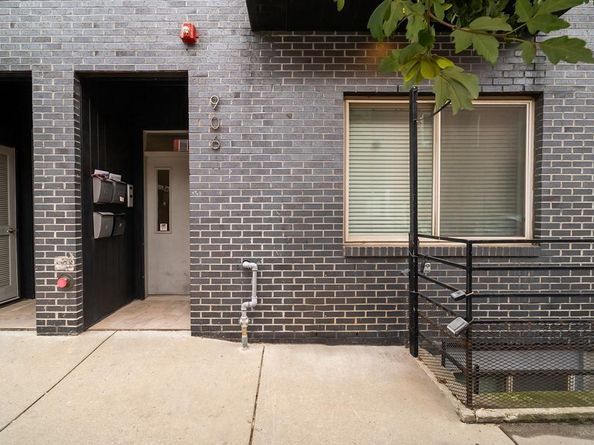 906 N 16TH Street 3R, Philadelphia PA 19130
