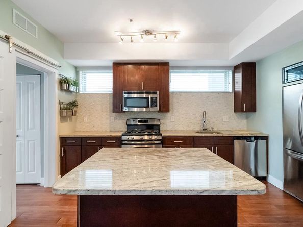 906 N 16TH Street 3R, Philadelphia PA 19130