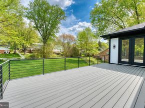 103 Saint Andrews Drive NE, Vienna VA 22180
