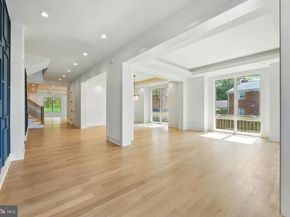 103 Saint Andrews Drive NE, Vienna VA 22180