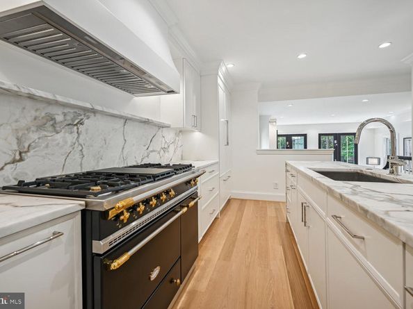 3418 Reservoir Road NW, Washington DC 20007