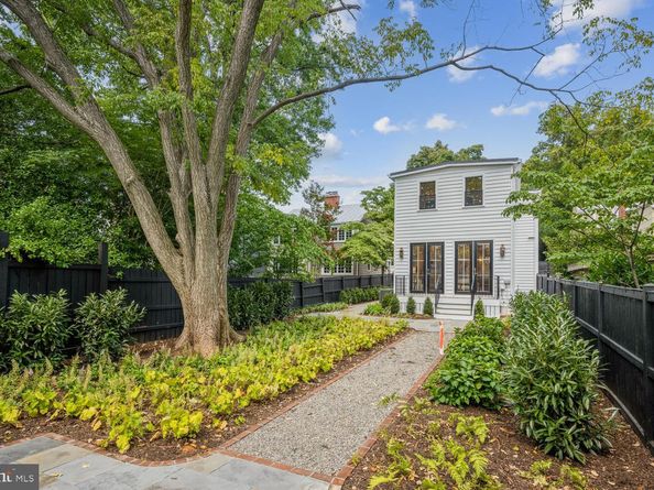 3418 Reservoir Road NW, Washington DC 20007