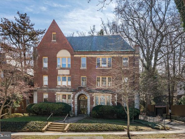3028 Porter Street NW 204, Washington DC 20008
