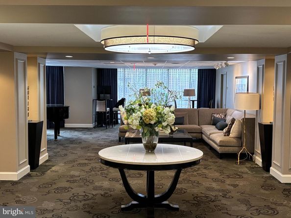 4601 N Park Avenue 909, Chevy Chase MD 20815