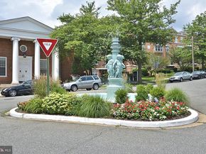 3750 39TH Street NW C147, Washington DC 20016