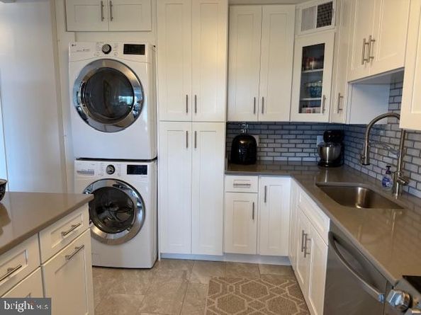 309 Yoakum Parkway 1809, Alexandria VA 22304