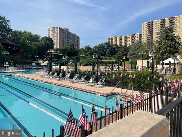 309 Yoakum Parkway 1809, Alexandria VA 22304