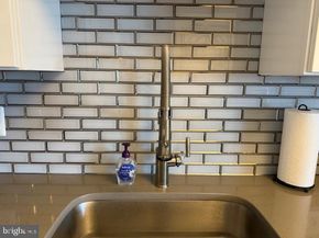 309 Yoakum Parkway 1809, Alexandria VA 22304