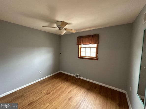 124 Meadow Lane, Philadelphia PA 19154