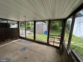 124 Meadow Lane, Philadelphia PA 19154