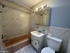 124 Meadow Lane, Philadelphia PA 19154