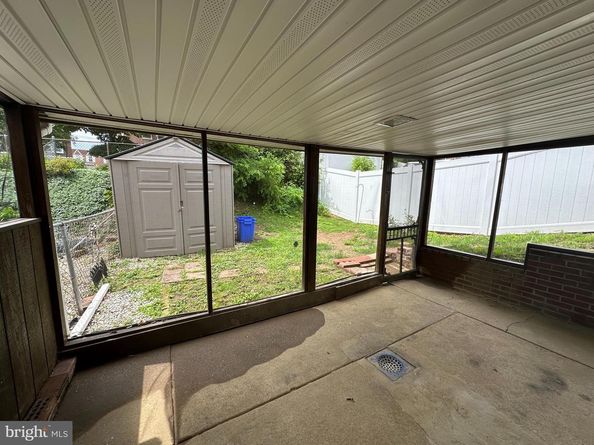 124 Meadow Lane, Philadelphia PA 19154