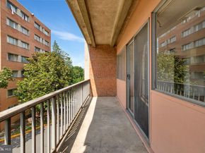 5801 Quantrell Avenue 203, Alexandria VA 22312