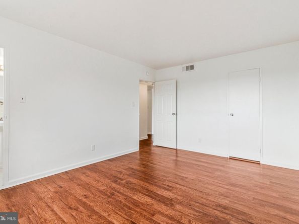 5801 Quantrell Avenue 203, Alexandria VA 22312