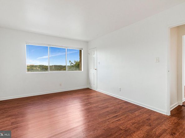 5801 Quantrell Avenue 203, Alexandria VA 22312