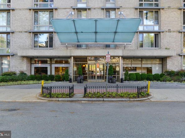 950 25TH Street NW 106N, Washington DC 20037