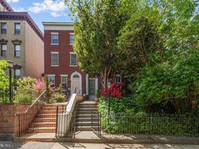 2228 Green Street, Philadelphia PA 19130