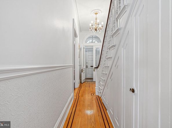 2228 Green Street, Philadelphia PA 19130