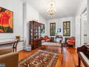 2228 Green Street, Philadelphia PA 19130