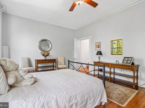 2228 Green Street, Philadelphia PA 19130