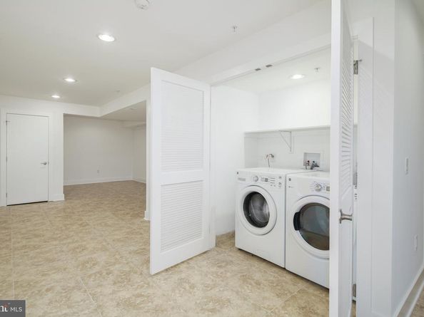 740 S Columbus Boulevard 48, Philadelphia PA 19147