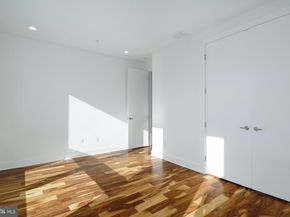 740 S Columbus Boulevard 48, Philadelphia PA 19147