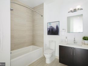 740 S Columbus Boulevard 48, Philadelphia PA 19147