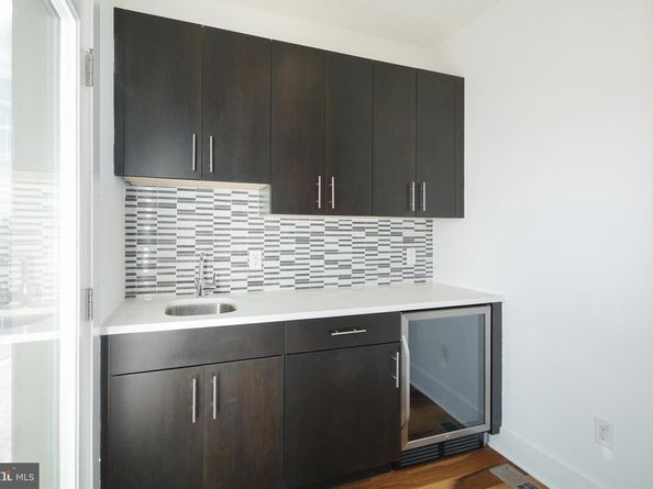 740 S Columbus Boulevard 48, Philadelphia PA 19147