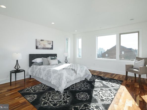 740 S Columbus Boulevard 48, Philadelphia PA 19147