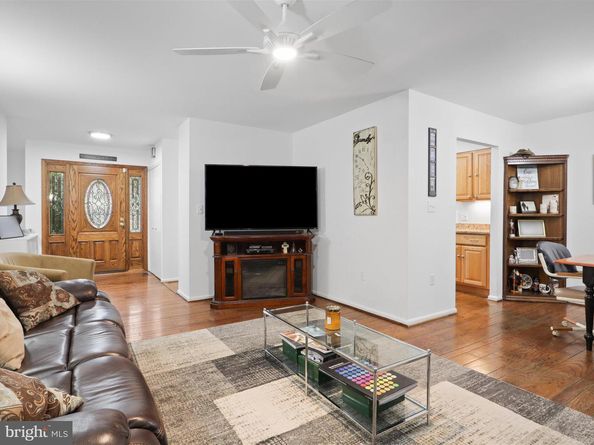 5281 Navaho Drive, Alexandria VA 22312