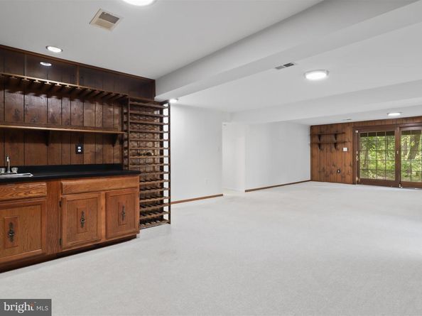5281 Navaho Drive, Alexandria VA 22312