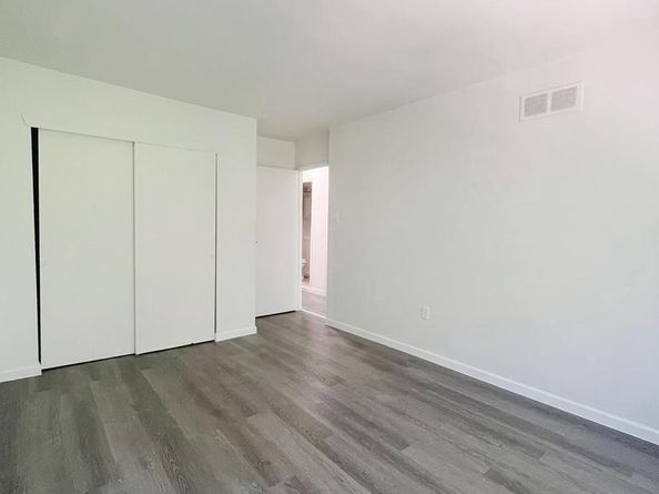 8820 Cottage Street, Philadelphia PA 19136