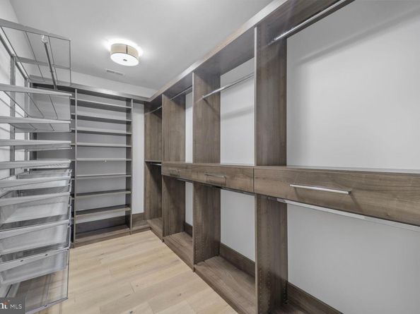 3127 51st Place NW, Washington DC 20016