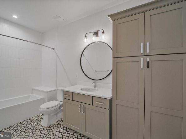 3127 51st Place NW, Washington DC 20016