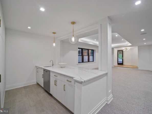 3127 51st Place NW, Washington DC 20016