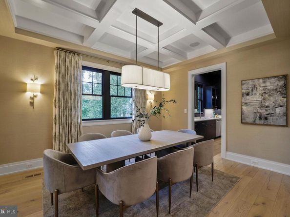 3127 51st Place NW, Washington DC 20016