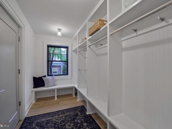 3127 51st Place NW, Washington DC 20016
