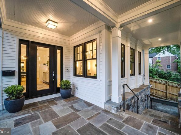 3127 51st Place NW, Washington DC 20016
