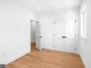 2816 S 9TH Street, Philadelphia PA 19148