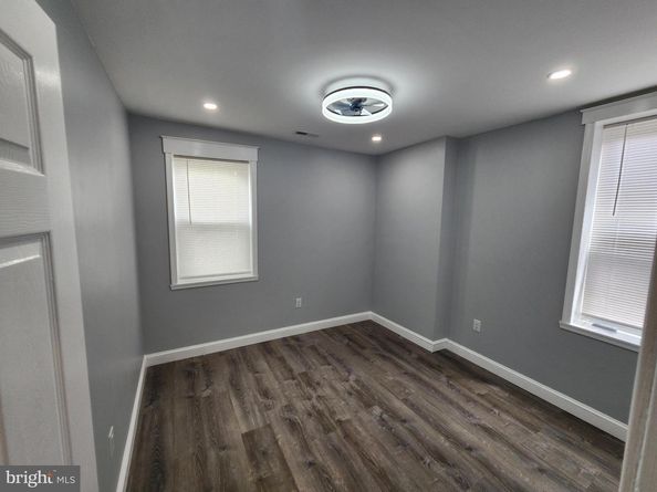 5335 W Girard Avenue, Philadelphia PA 19131