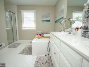 4936 Davis Drive, Doylestown PA 18902