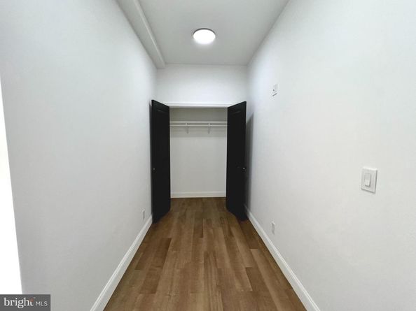 1021 W Glenwood Avenue, Philadelphia PA 19133