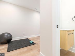 3843 Ridge Avenue, Philadelphia PA 19132