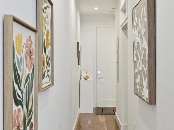621 S 24TH Street 204, Philadelphia PA 19146