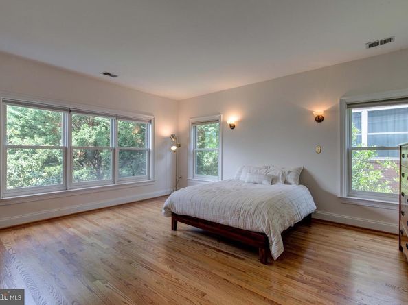 1829 47TH Place NW, Washington DC 20007