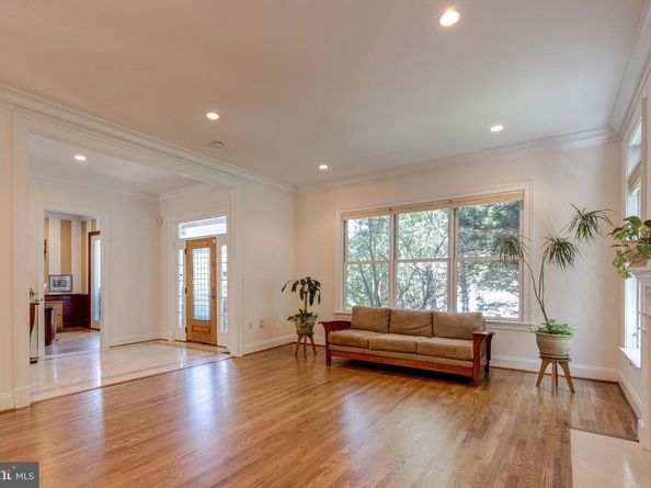 1829 47TH Place NW, Washington DC 20007