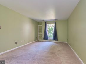 8302 Tobin Road 11, Annandale VA 22003
