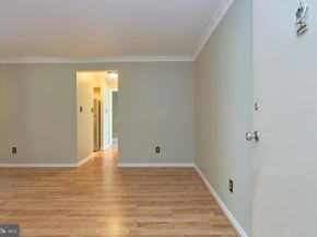 8302 Tobin Road 11, Annandale VA 22003