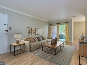 8302 Tobin Road 11, Annandale VA 22003