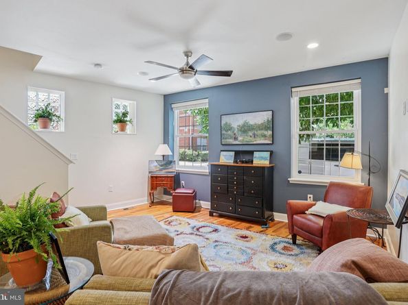 923 S 3rd Street, Philadelphia PA 19147